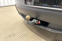 musta Tesla Model Y 2022 kuva 25.