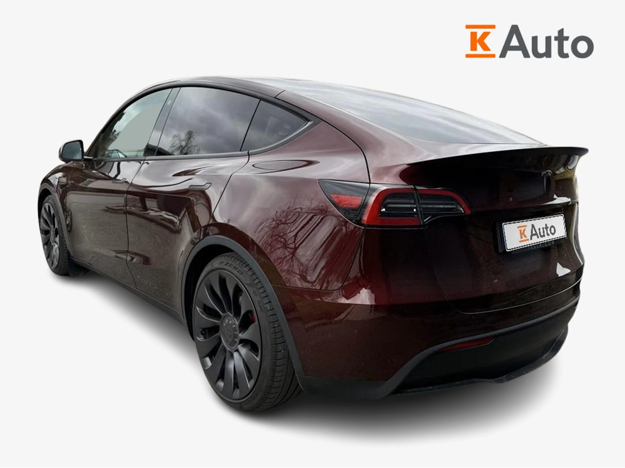 met. punainen Tesla Model Y 2023 kuva 2.