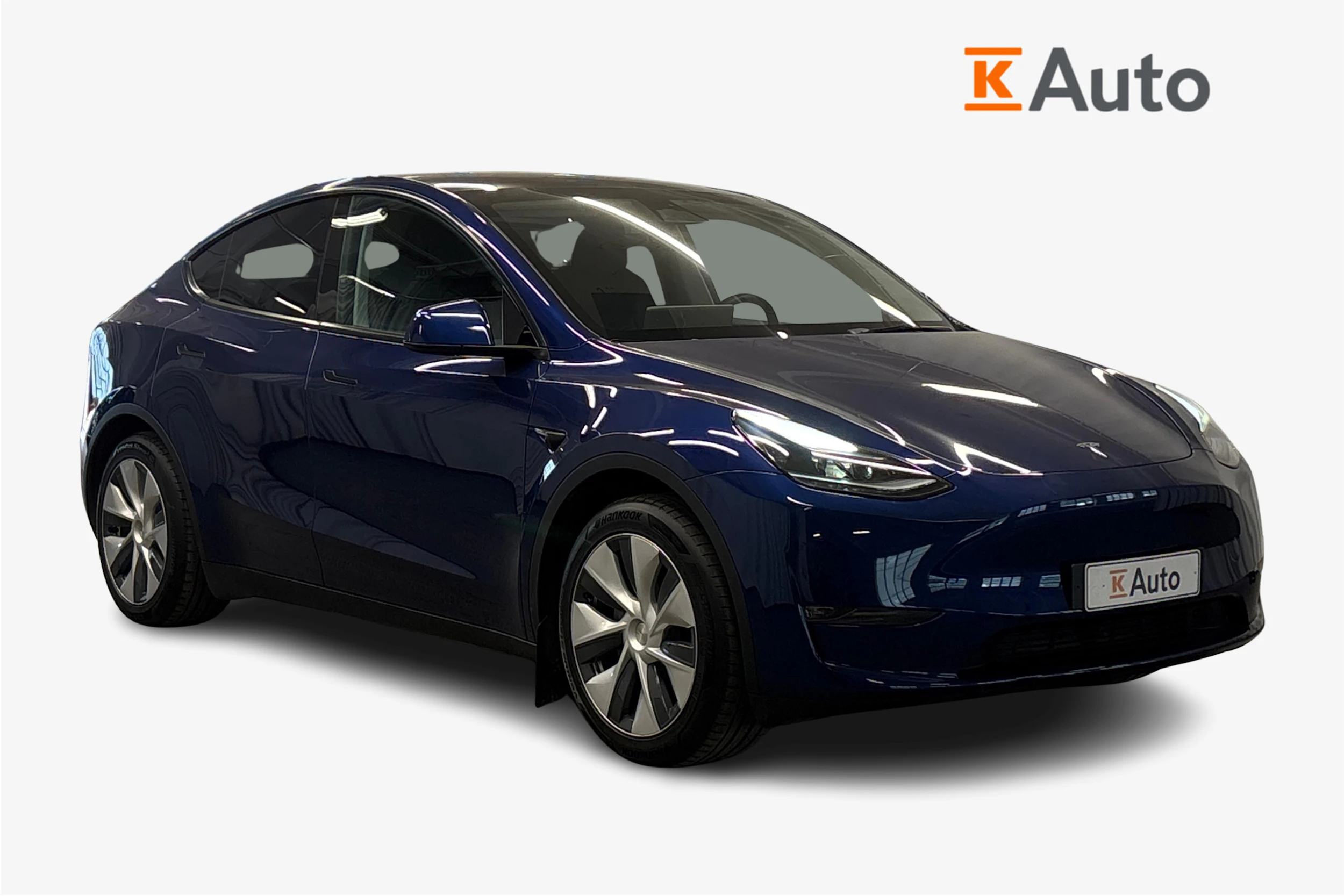 sininen Tesla Model Y 2023 kuva 1.