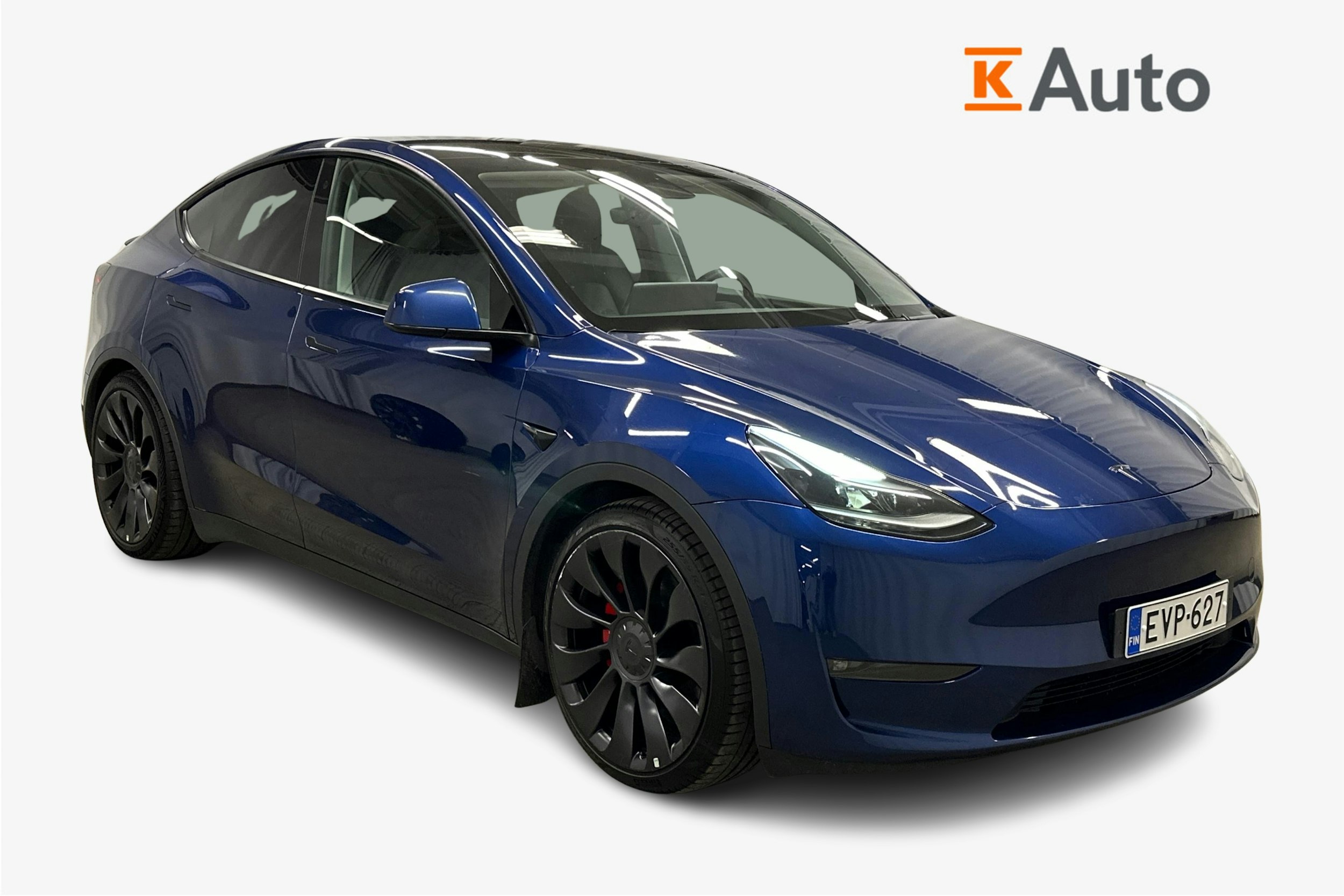 sininen Tesla Model Y 2023 kuva 1.