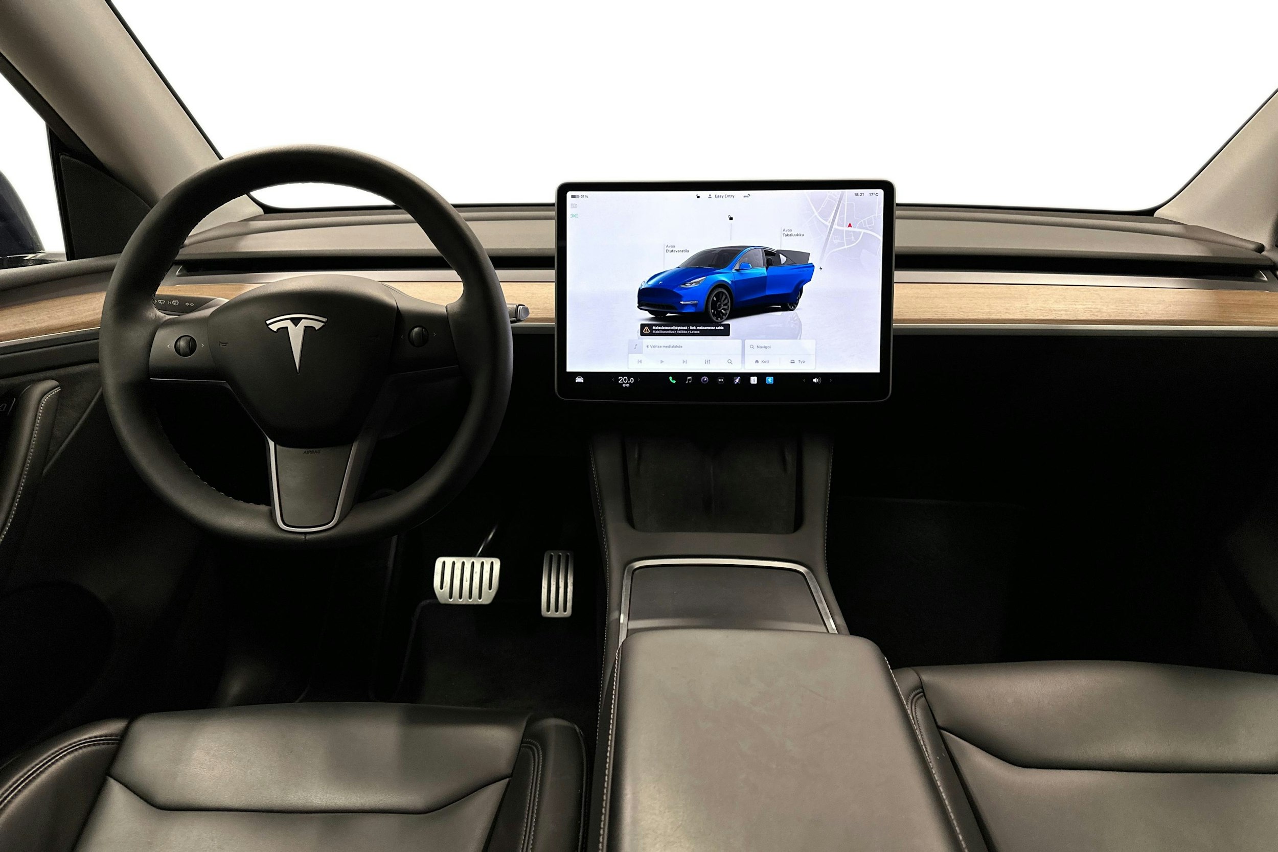 sininen Tesla Model Y 2023 kuva 9.