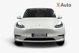 valkoinen Tesla Model Y 2023 kuva 5.