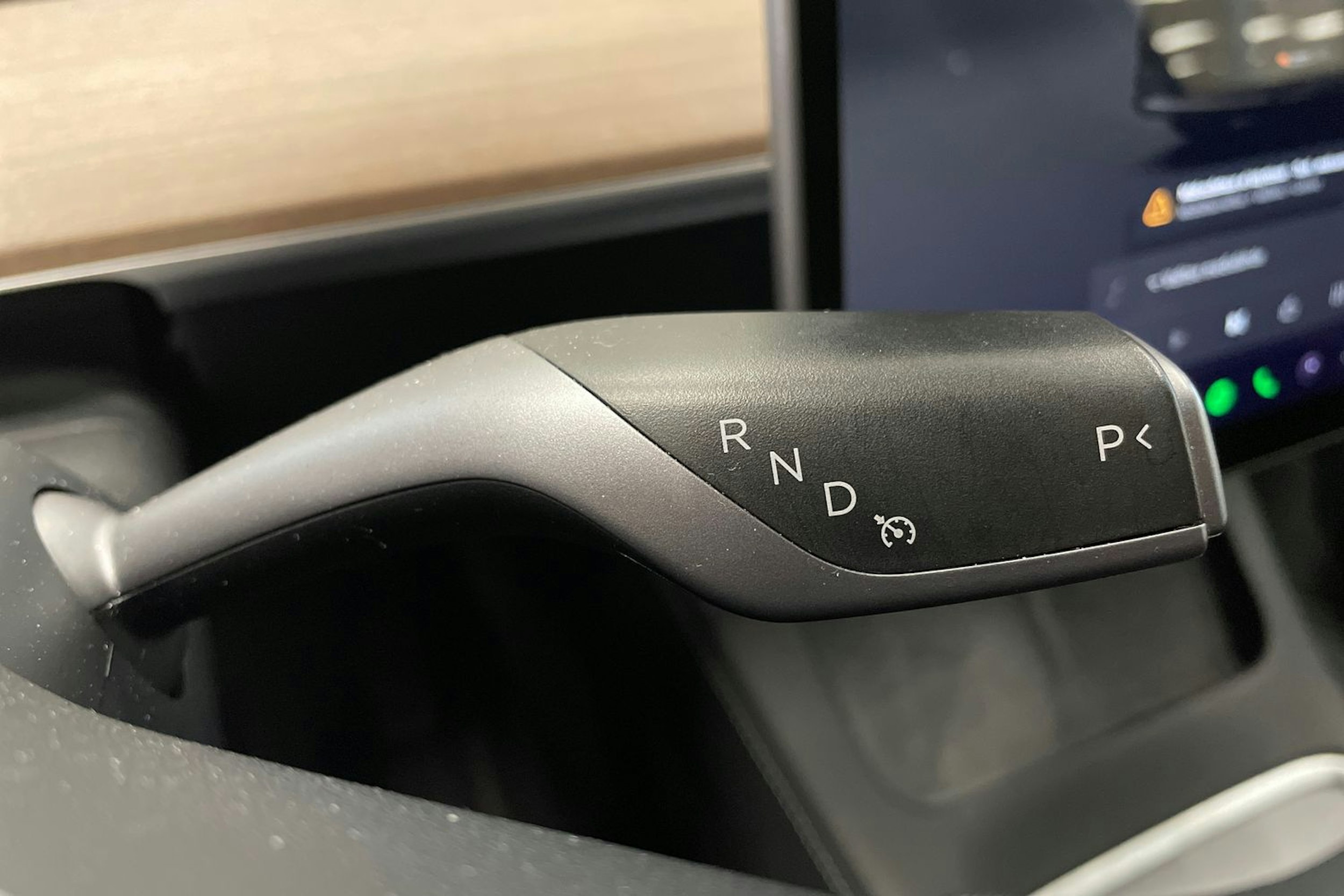 musta Tesla Model Y 2023 kuva 17.