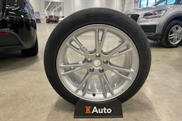 musta Tesla Model Y 2023 kuva 34.