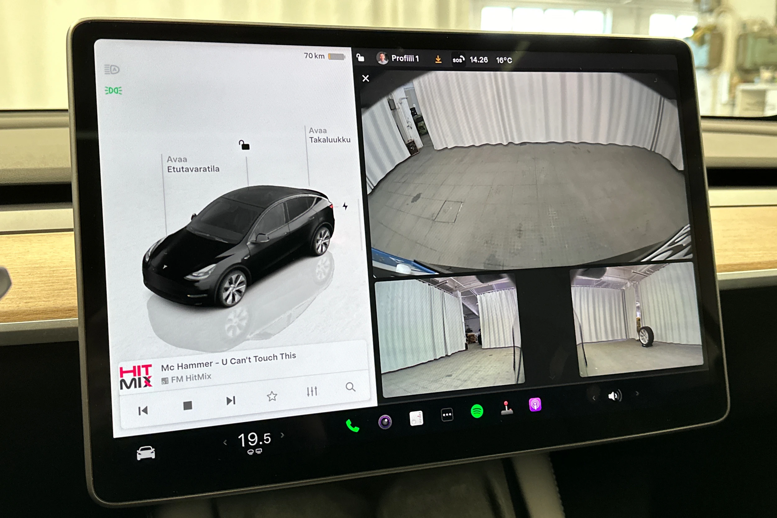 musta Tesla Model Y 2023 kuva 29.