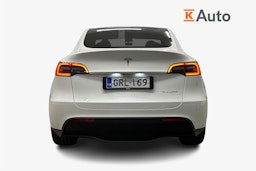 valkoinen Tesla Model Y 2023 kuva 3.