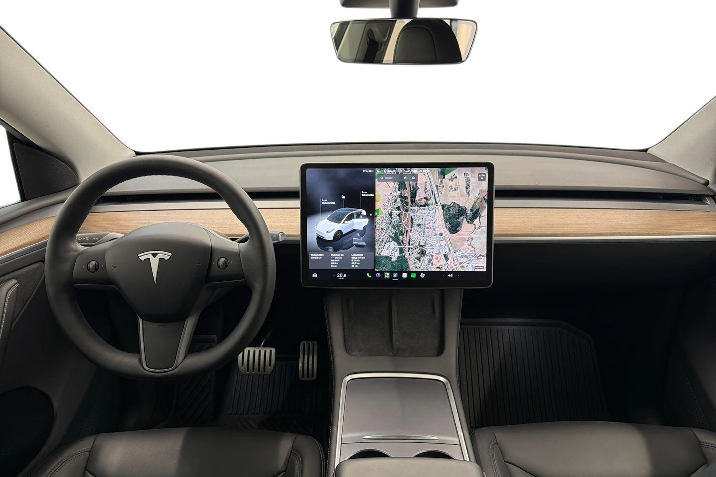 valkoinen Tesla Model Y 2023 kuva 9.