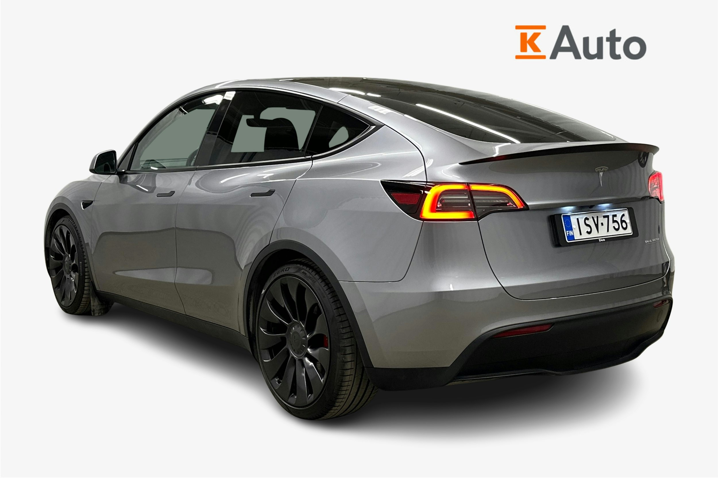 harmaa Tesla Model Y 2023 kuva 2.