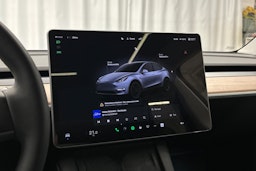 harmaa Tesla Model Y 2023 kuva 21.