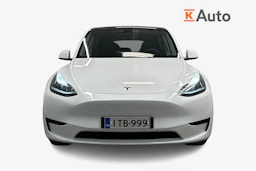 valkoinen Tesla Model Y 2023 kuva 4.
