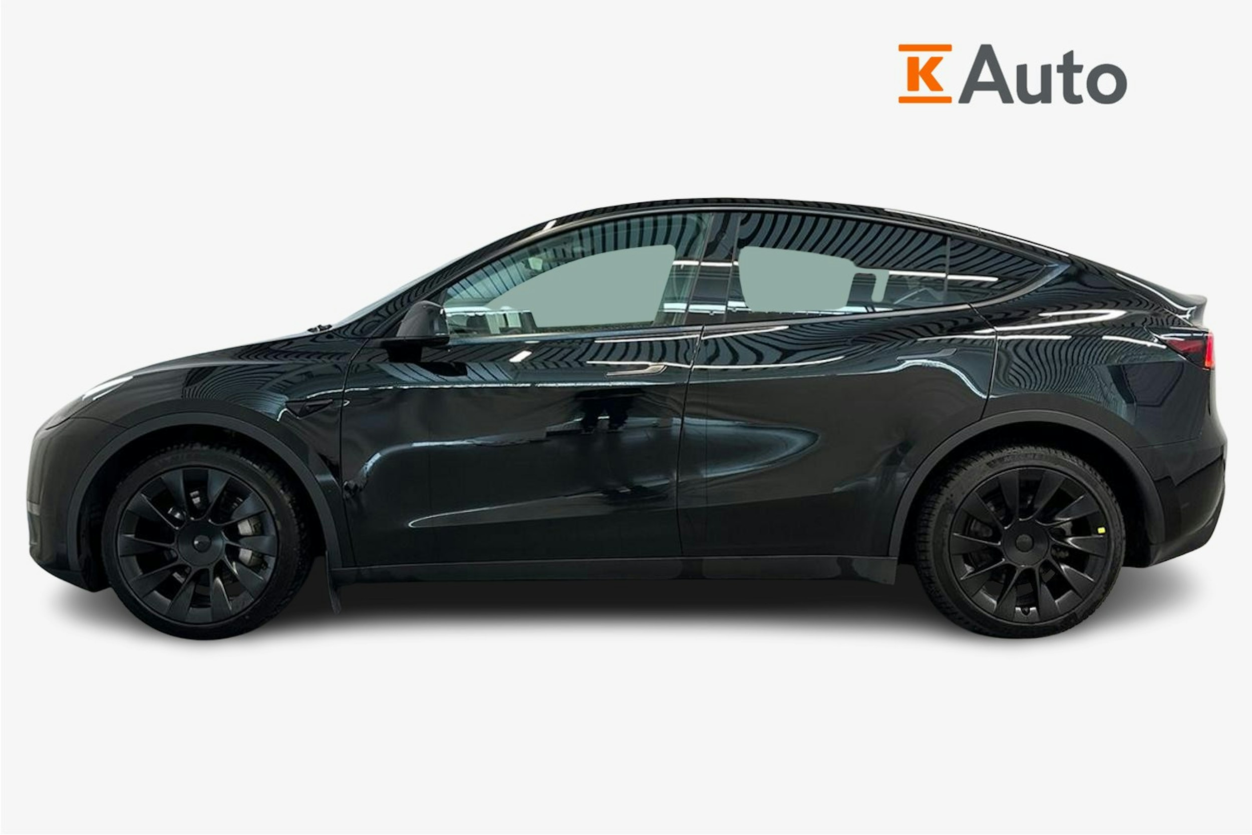musta Tesla Model Y 2023 kuva 6.