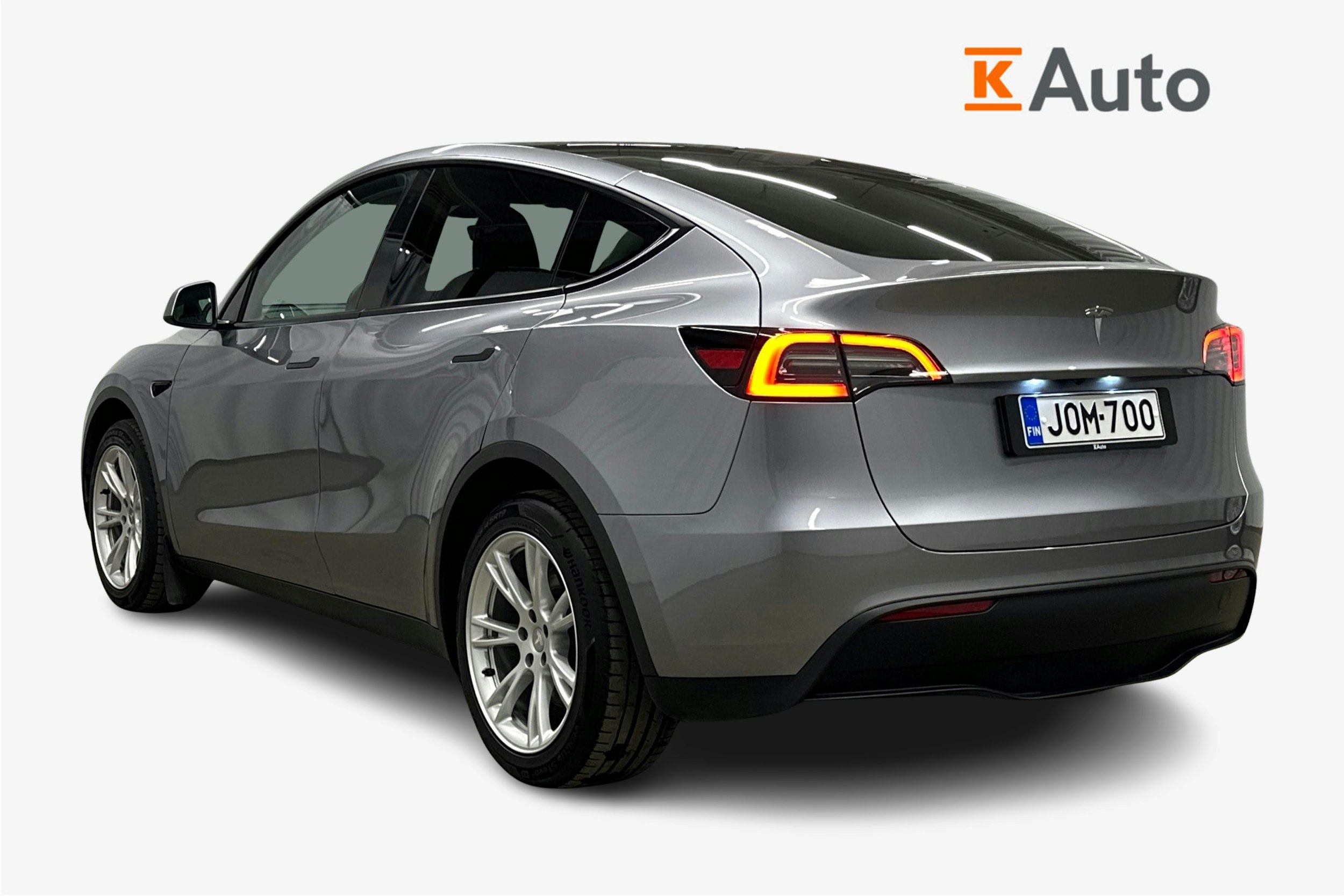 harmaa Tesla Model Y 2023 kuva 2.