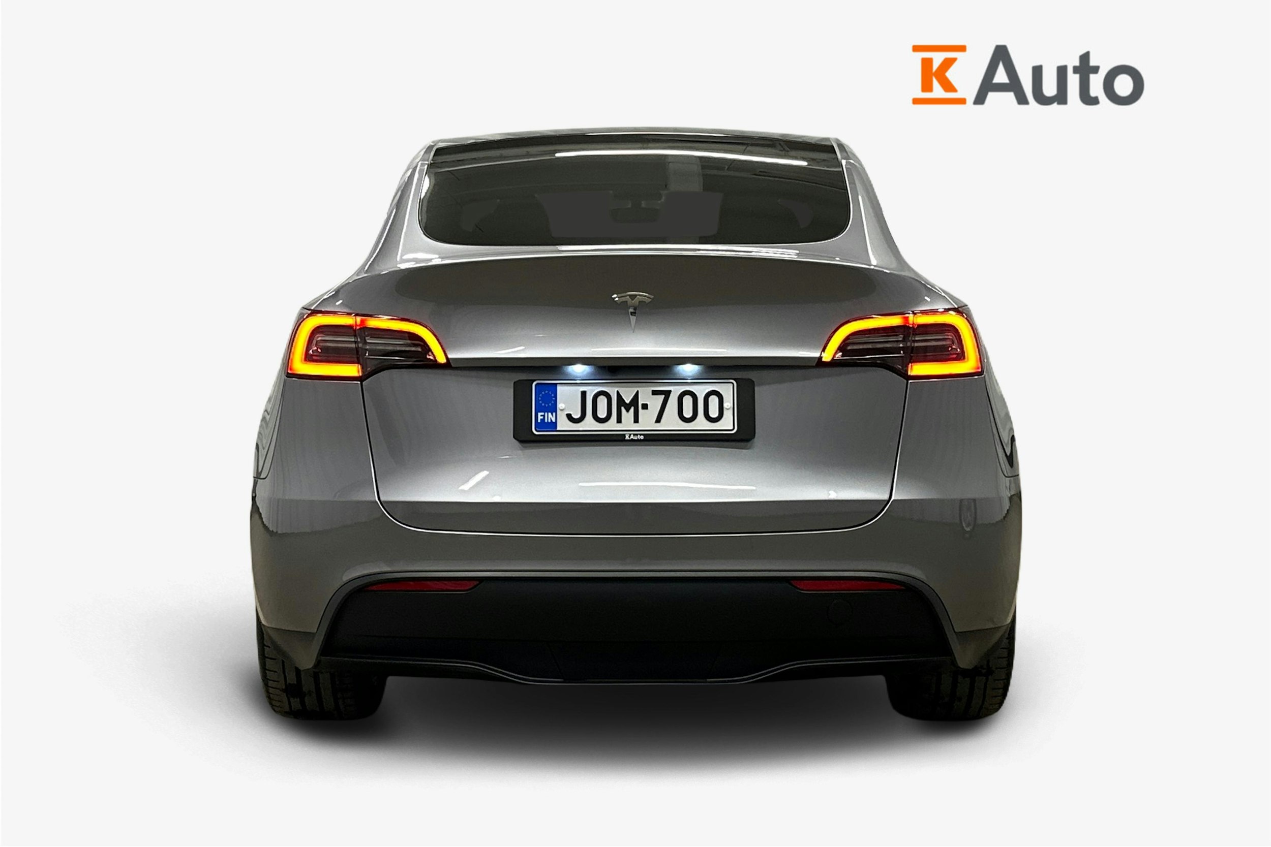 harmaa Tesla Model Y 2023 kuva 3.