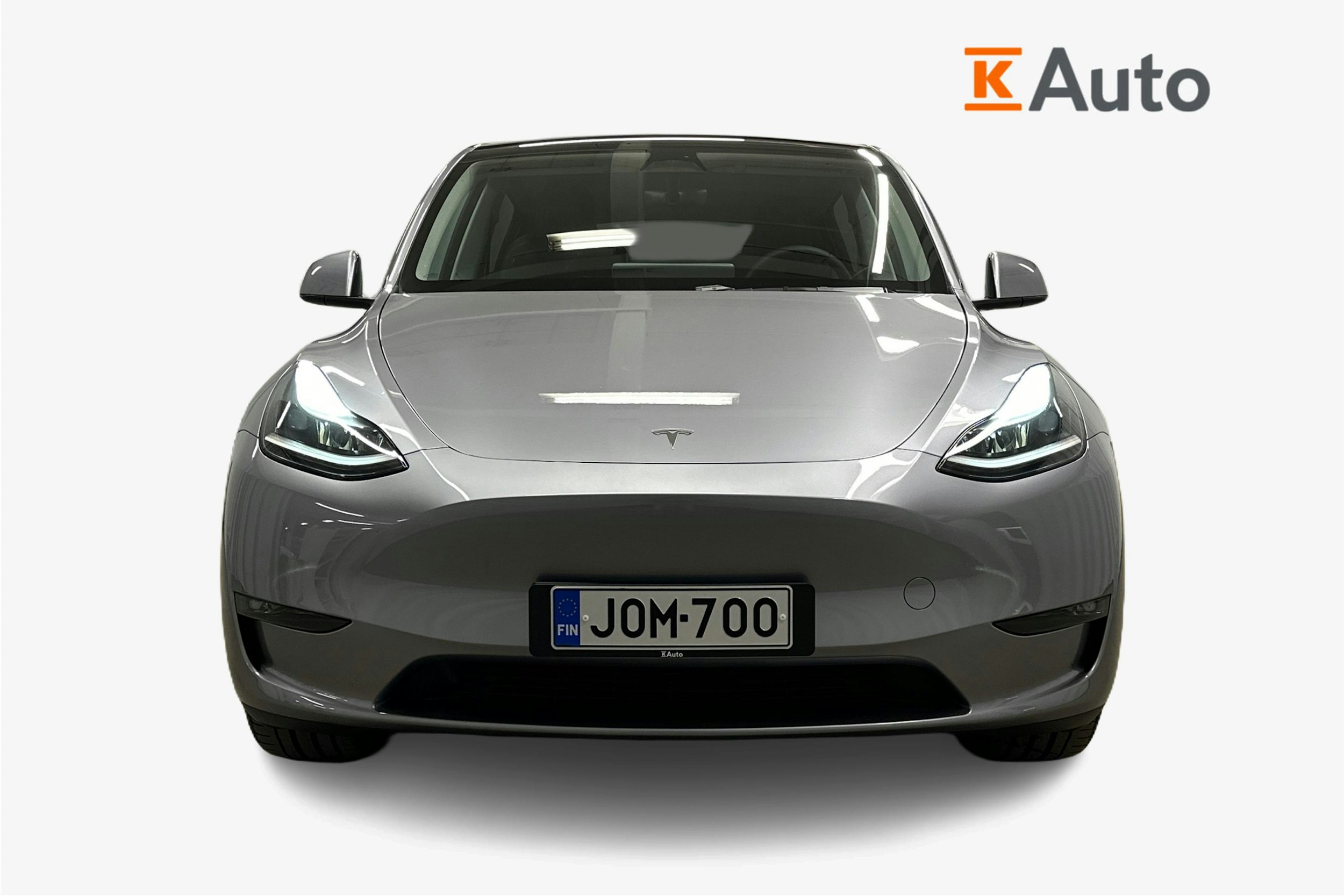 harmaa Tesla Model Y 2023 kuva 5.