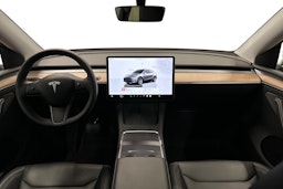 harmaa Tesla Model Y 2023 kuva 9.
