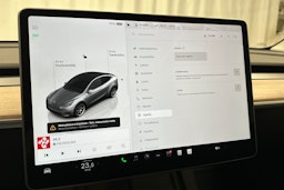 harmaa Tesla Model Y 2023 kuva 22.