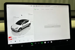 valkoinen Tesla Model Y 2023 kuva 29.