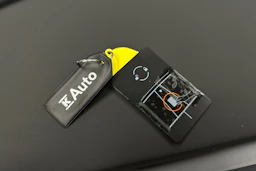 valkoinen Tesla Model Y 2023 kuva 41.