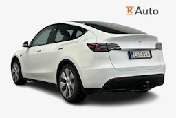 Valkoinen Tesla Model Y 2023 kuva 2.