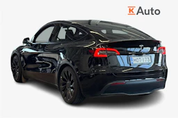 musta Tesla Model Y 2023 kuva 2.