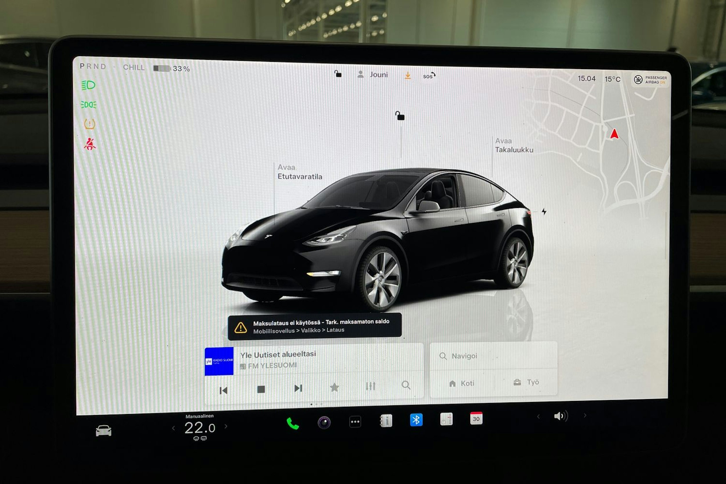 musta Tesla Model Y 2023 kuva 20.