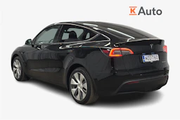 musta Tesla Model Y 2023 kuva 2.