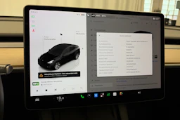 musta Tesla Model Y 2023 kuva 19.