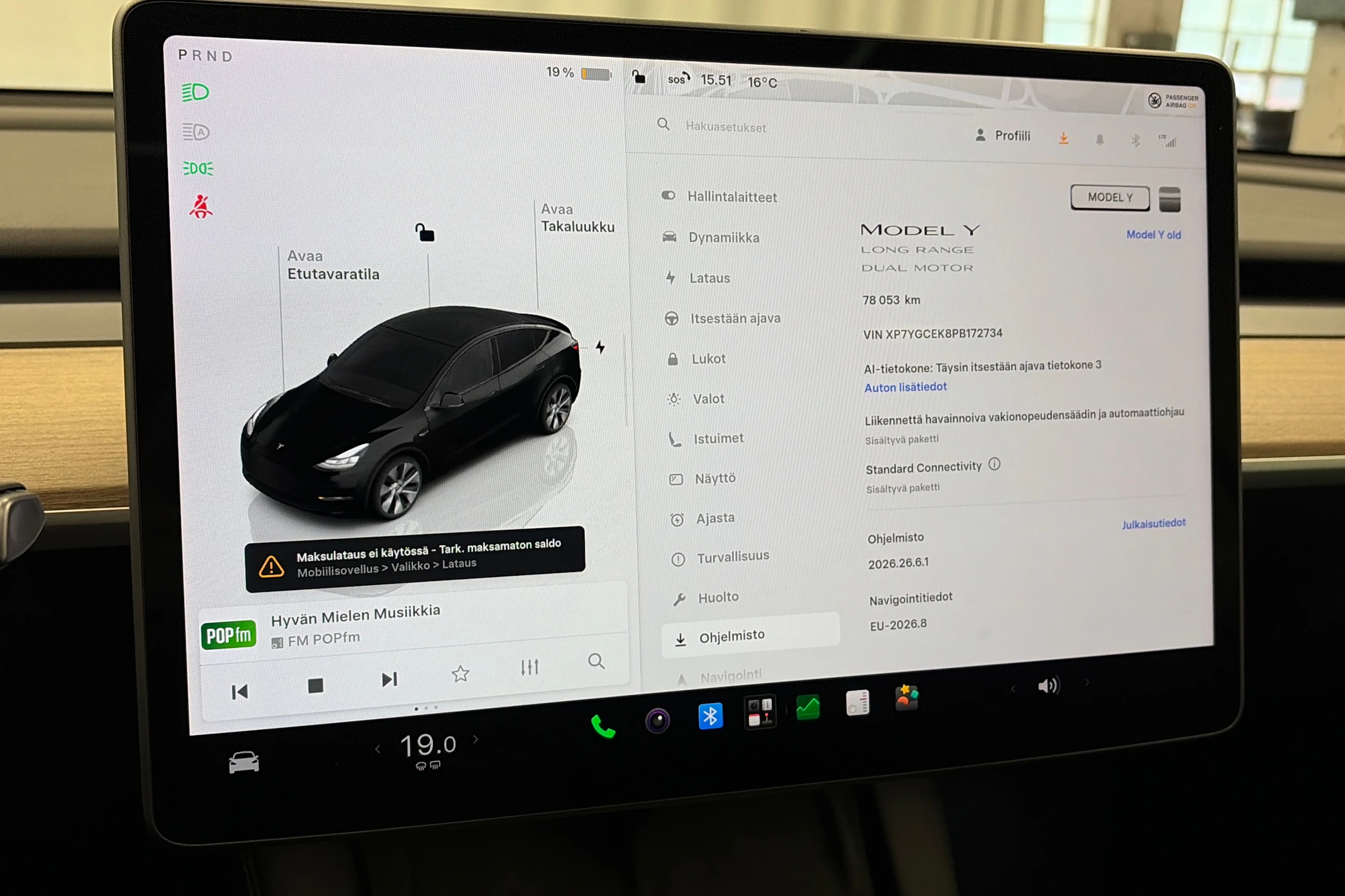 musta Tesla Model Y 2023 kuva 20.