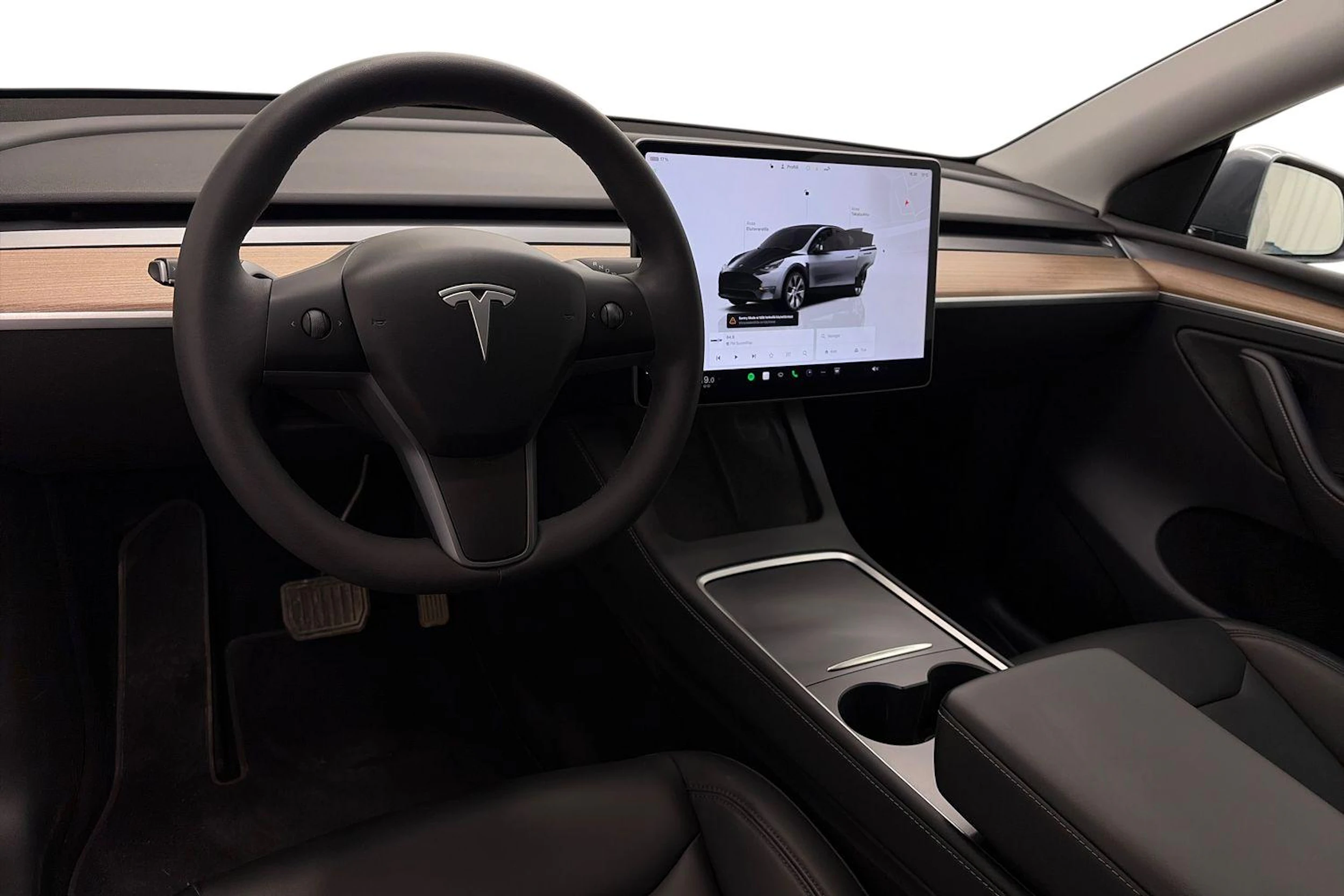 harmaa Tesla Model Y 2023 kuva 6.