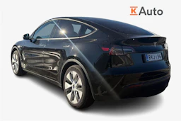 musta Tesla Model Y 2023 kuva 2.