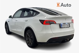 valkoinen Tesla Model Y 2023 kuva 2.