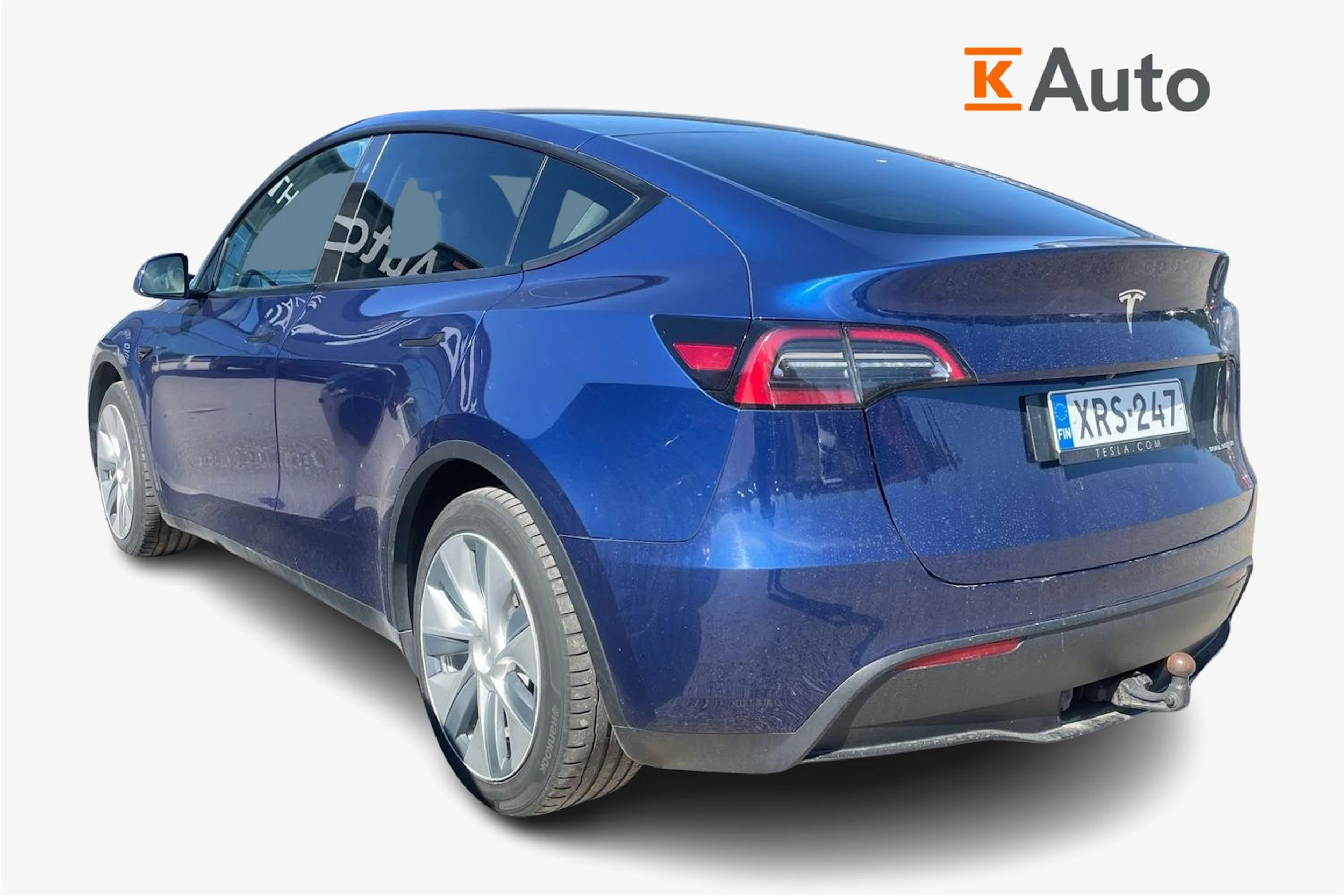 met. sininen Tesla Model Y 2023 kuva 2.