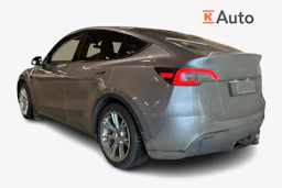harmaa Tesla Model Y 2023 kuva 2.