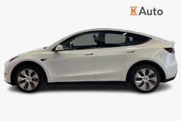 valkoinen Tesla Model Y 2023 kuva 6.