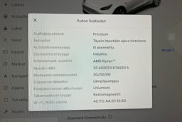 valkoinen Tesla Model Y 2023 kuva 16.