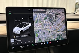valkoinen Tesla Model Y 2023 kuva 20.
