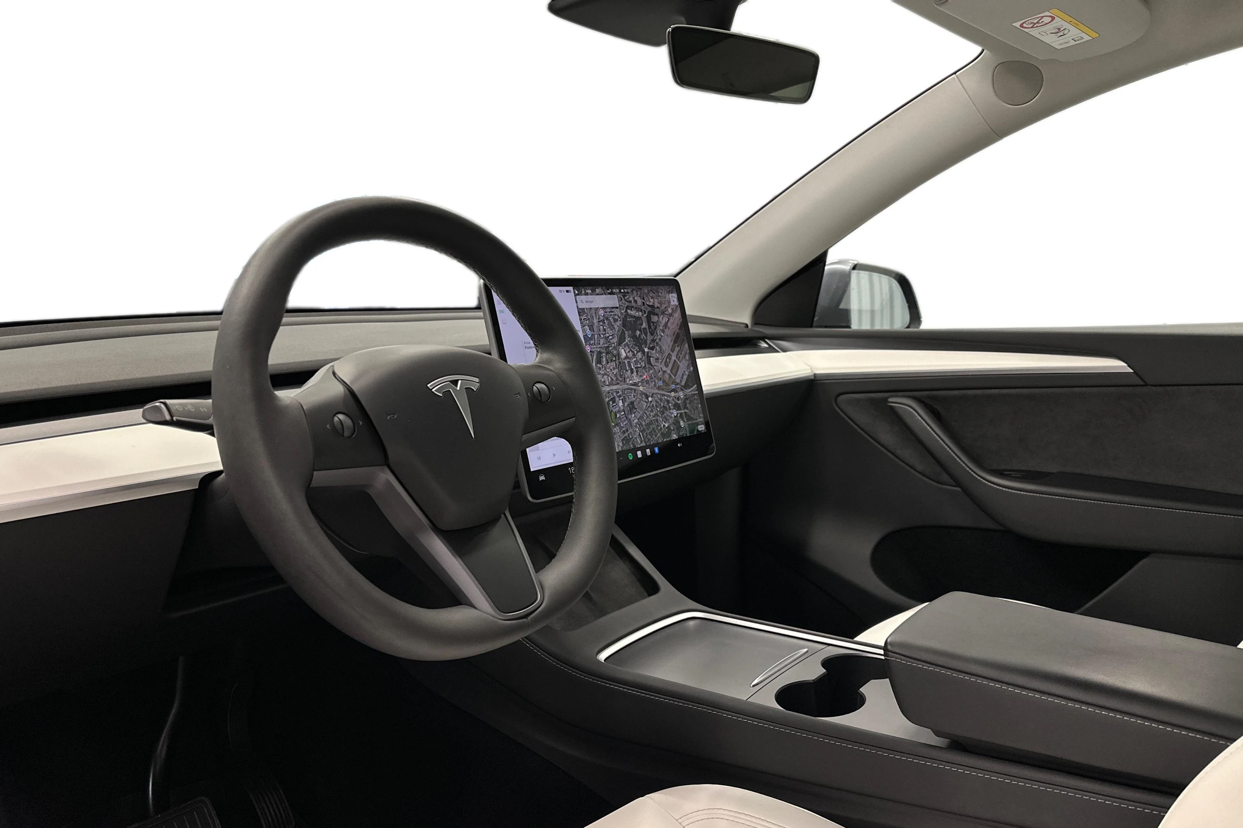 harmaa Tesla Model Y 2023 kuva 8.