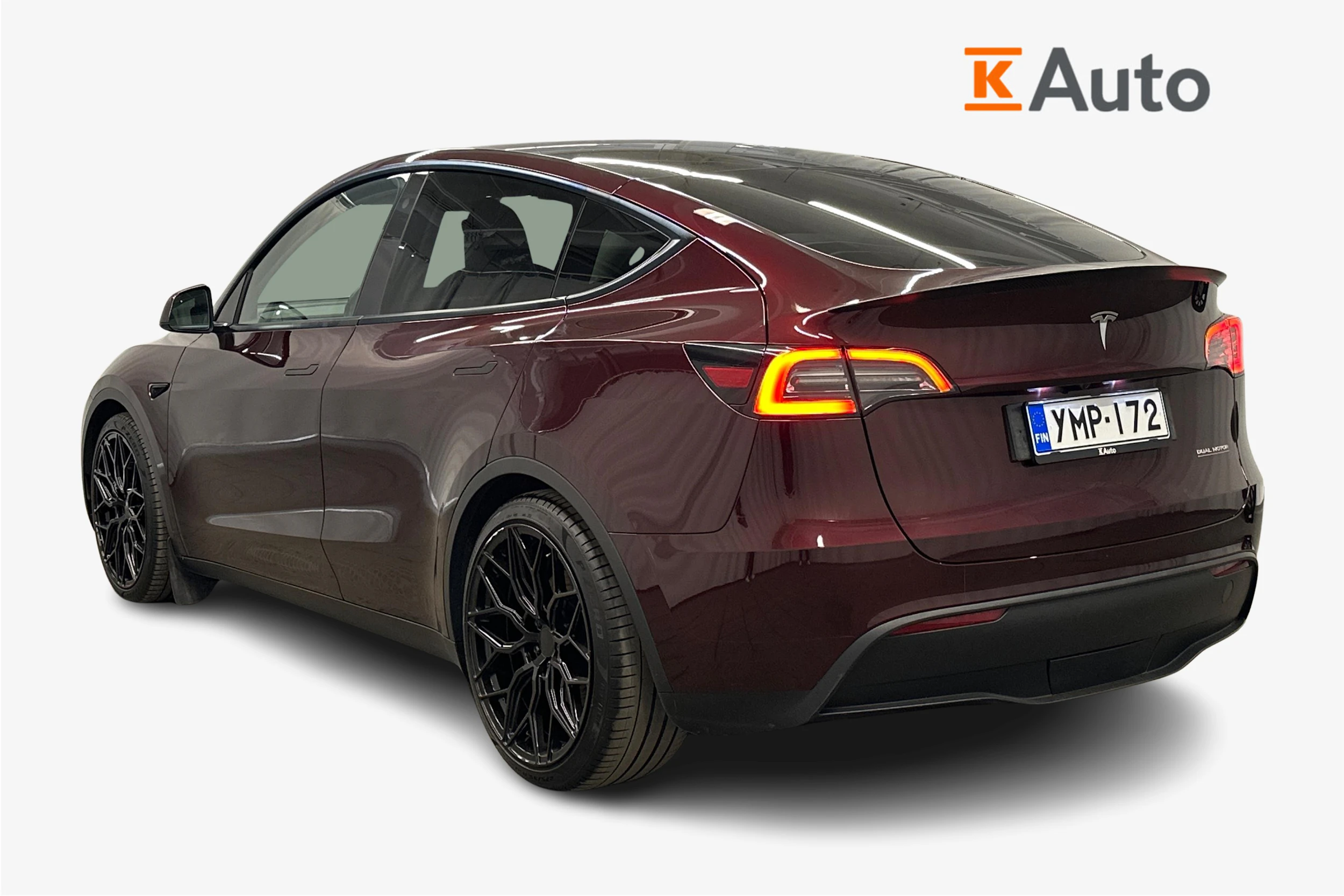 punainen Tesla Model Y 2023 kuva 3.