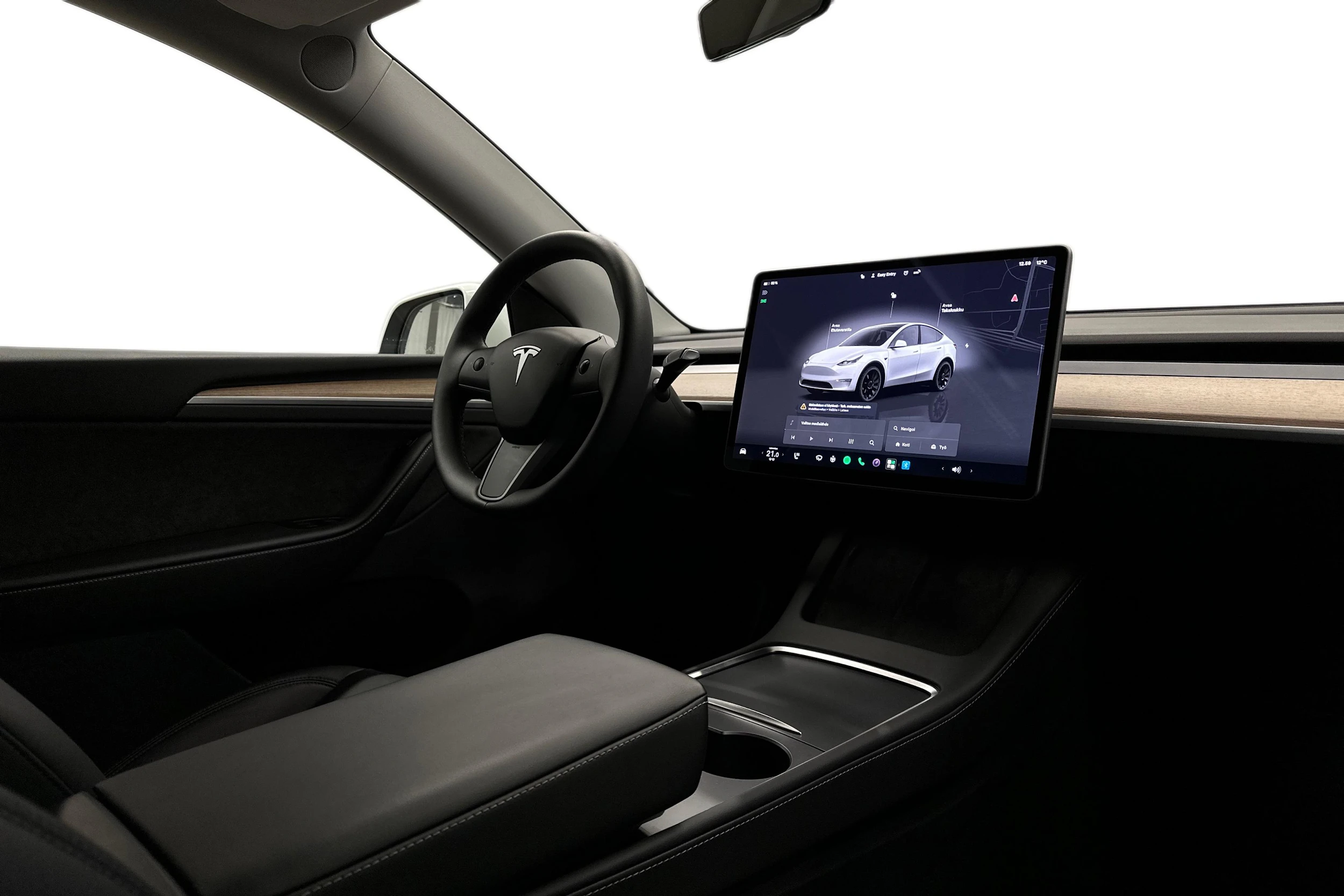 valkoinen Tesla Model Y 2023 kuva 9.