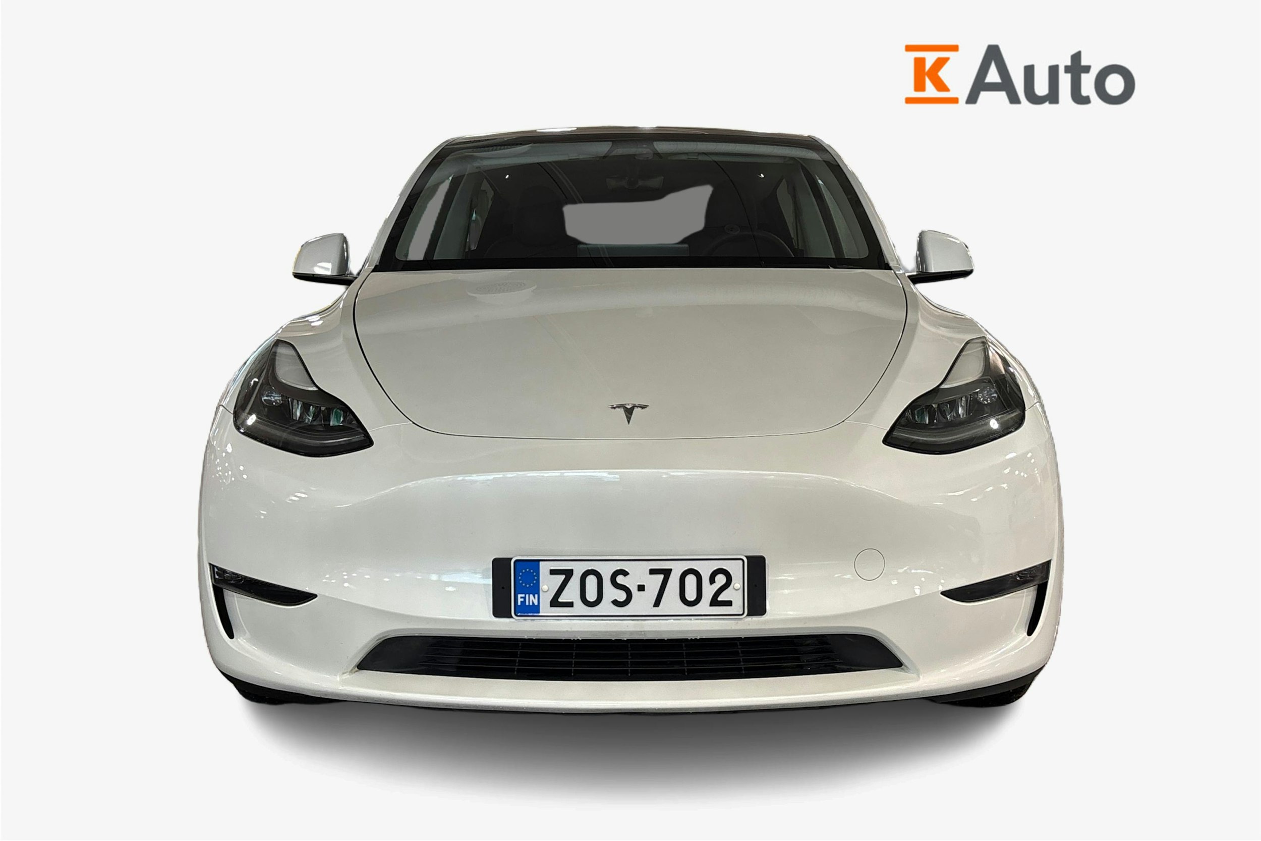 valkoinen Tesla Model Y 2023 kuva 4.