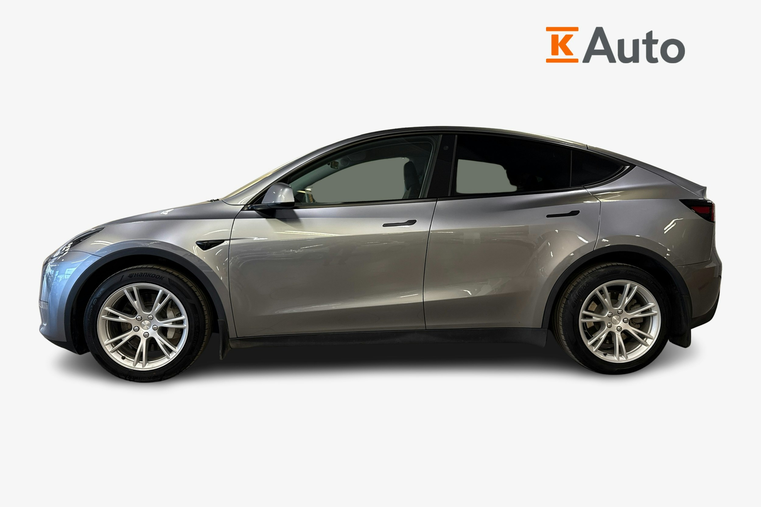 harmaa Tesla Model Y 2023 kuva 5.