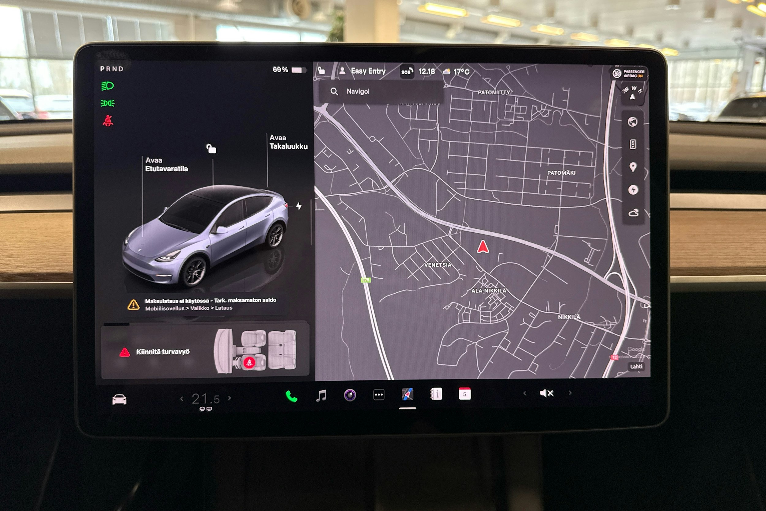 harmaa Tesla Model Y 2023 kuva 23.