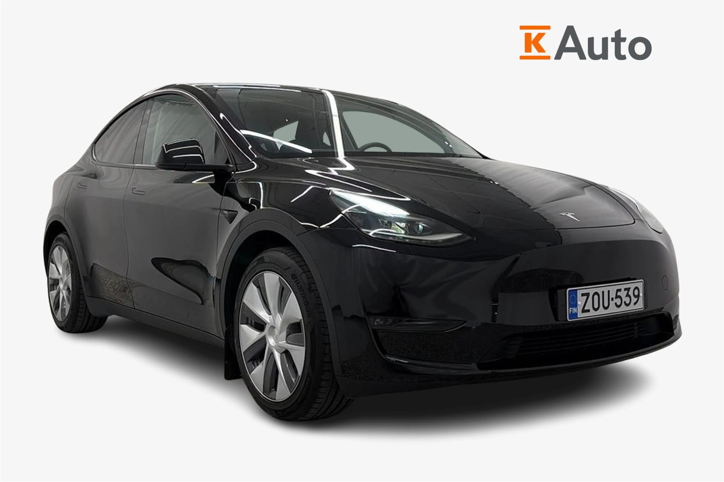 musta Tesla Model Y 2023 kuva 1.