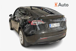 musta Tesla Model Y 2023 kuva 2.