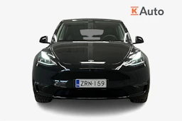 musta Tesla Model Y 2023 kuva 5.