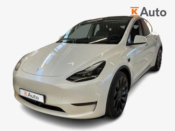 Tesla Model Y Performance | ENNAKKOMYYNNISSÄ |