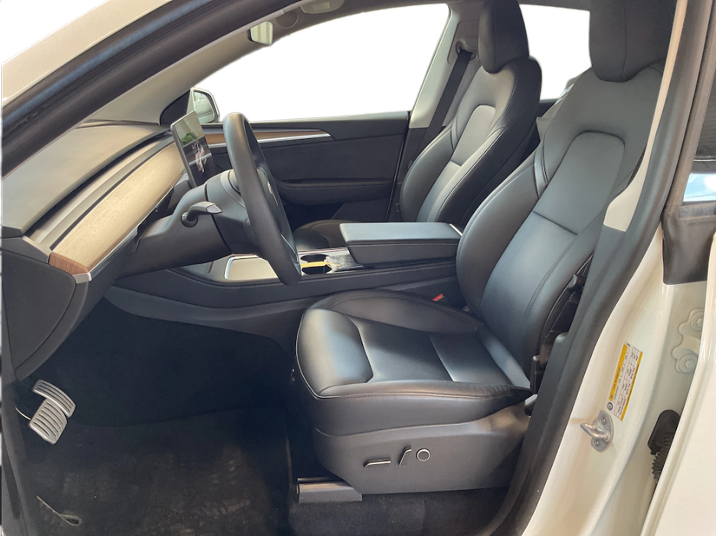 Tesla Model Y 2024 kuva 5.