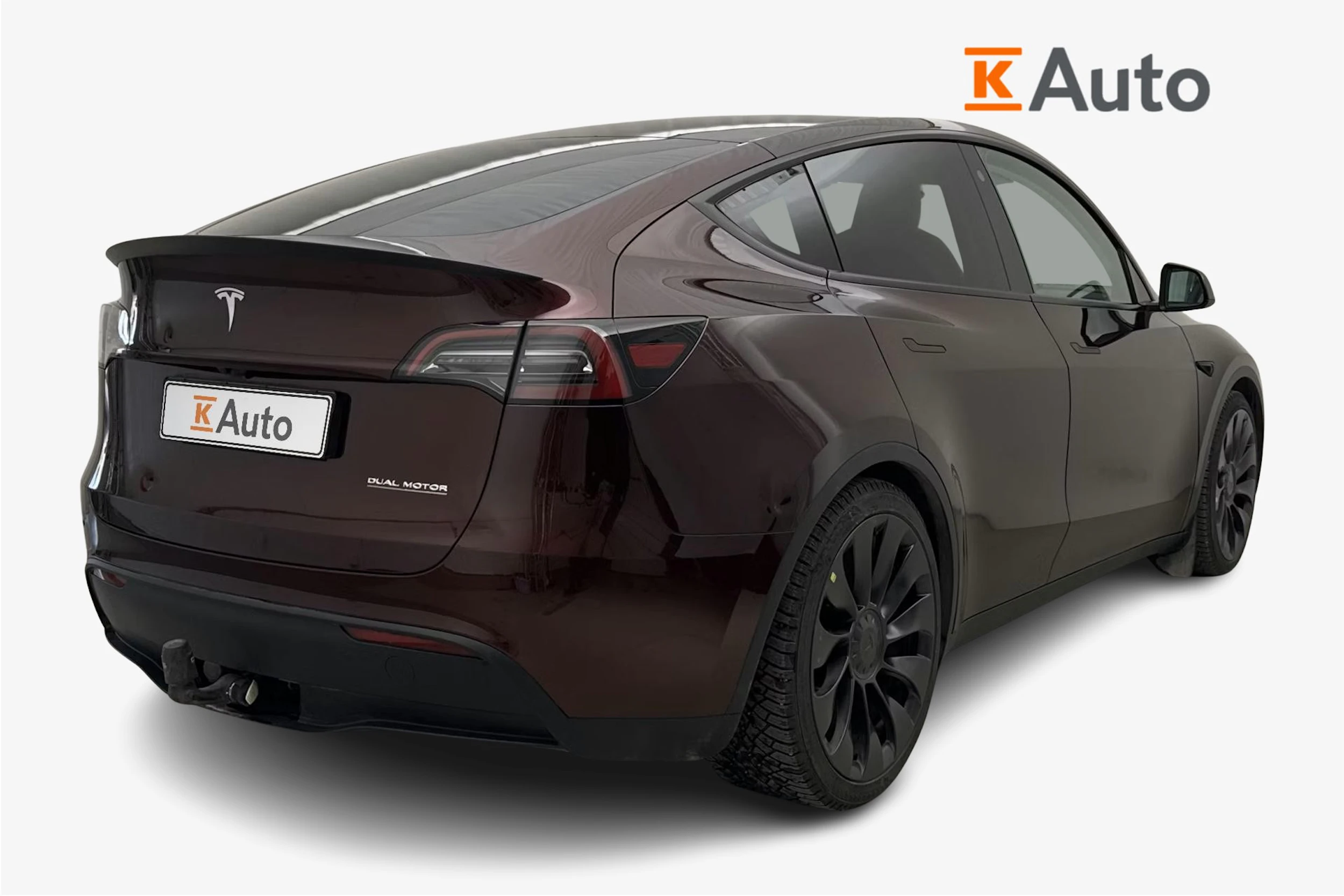 met. punainen Tesla Model Y 2024 kuva 2.