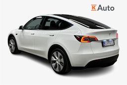valkoinen Tesla Model Y 2024 kuva 4.