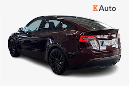 punainen Tesla Model Y 2024 kuva 2.